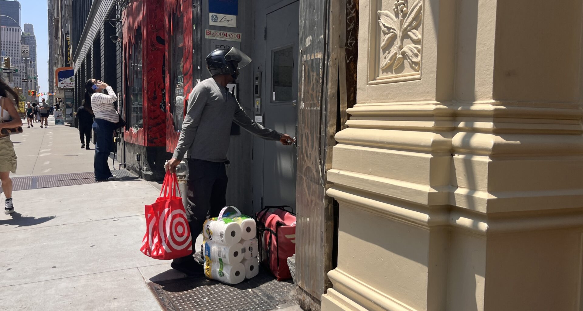 Tuesday's Headlines: Pay-to-Play Edition - Streetsblog New York City