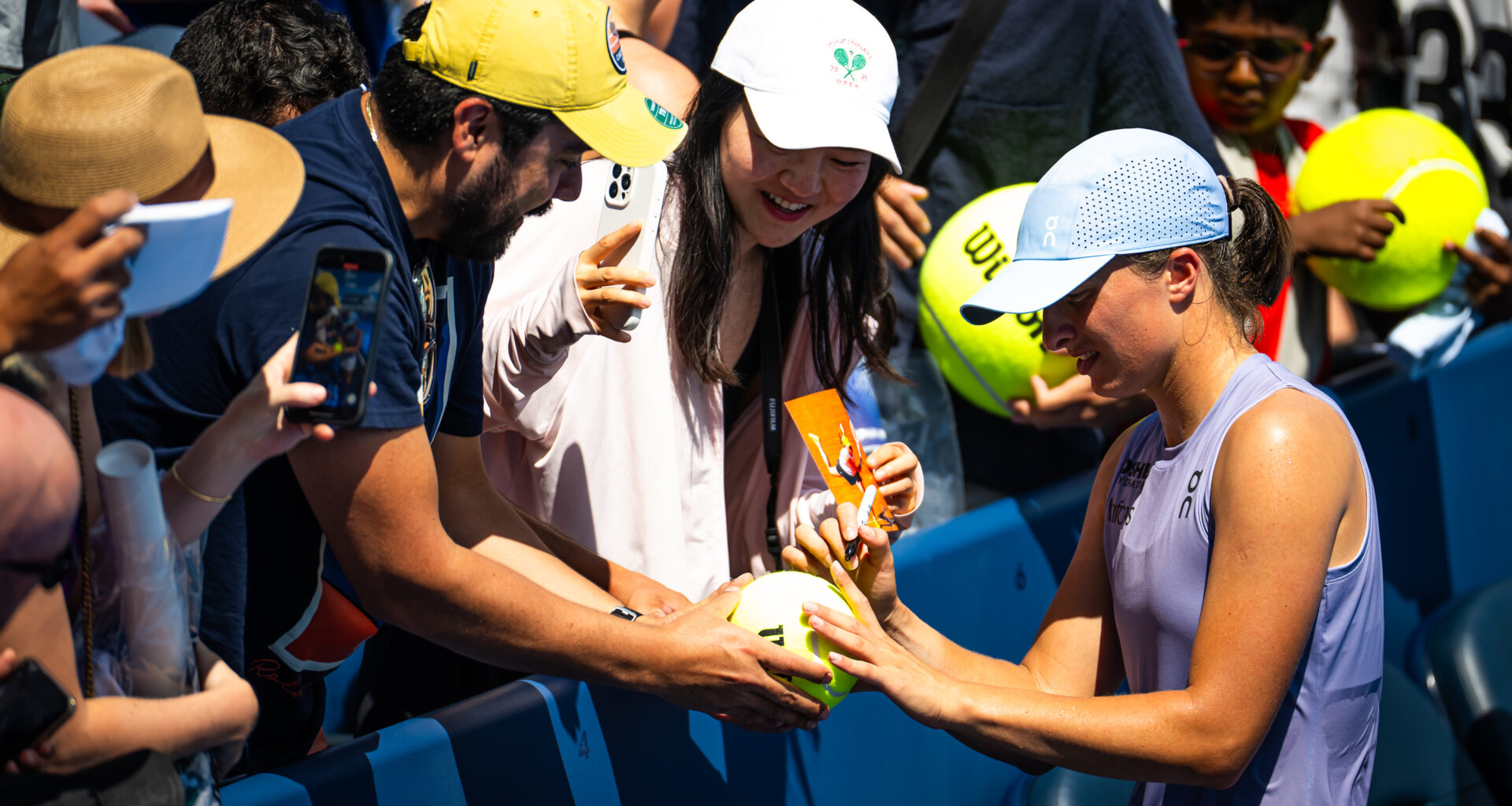 Sabalenka, Swiatek surprise diehard fans, blow their minds