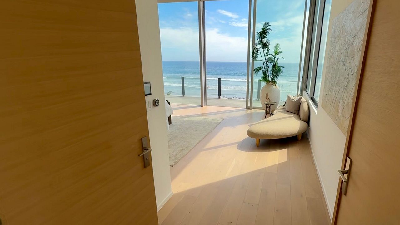 LA luxury housing market shows signs of revival