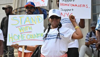 NYC Airbnb hosts fight back against rental law • Brooklyn Paper