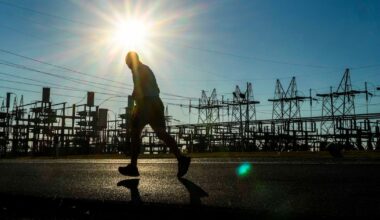 Will Dallas-Fort Worth hit 100 again this week?