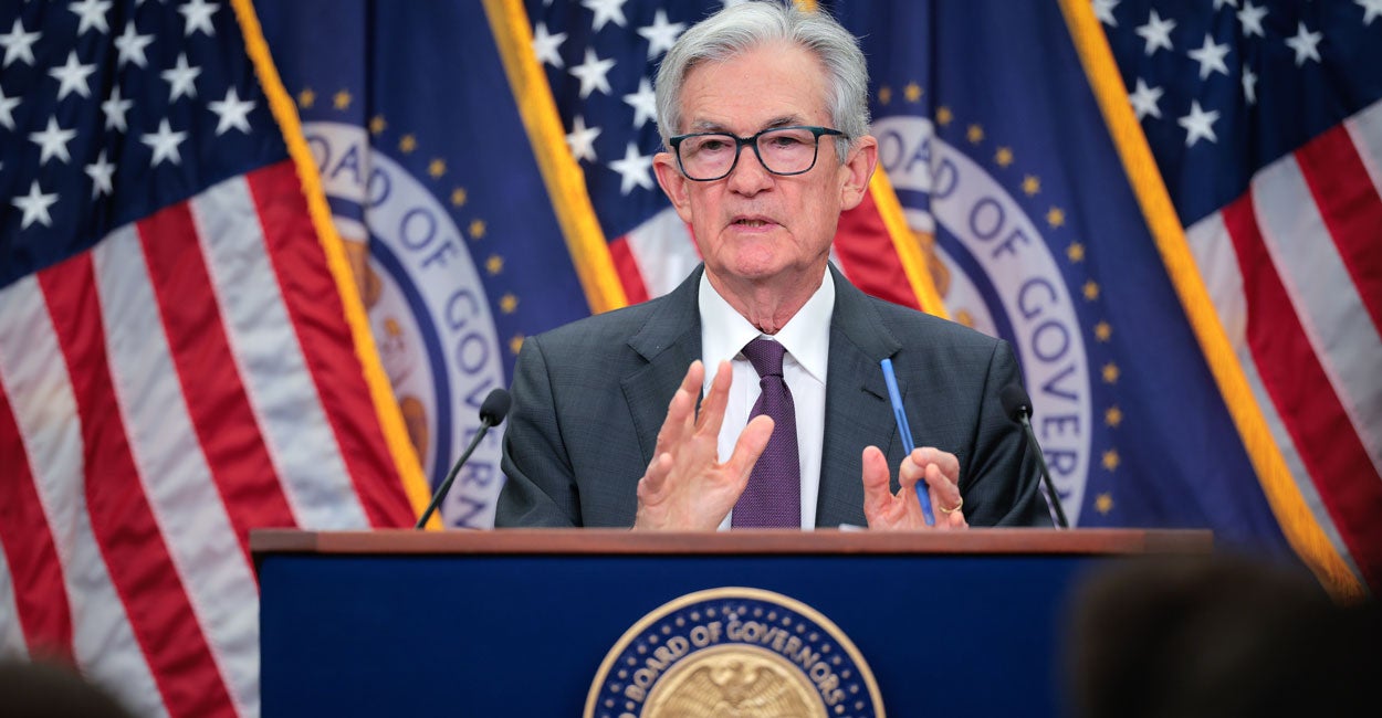 Positive Economic Indicators Challenge Expert Predictions