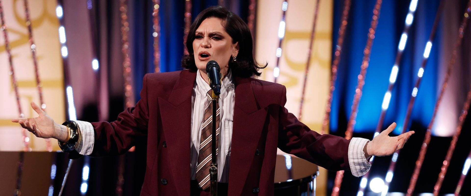 'The Voice' Coach Cancels Tour Dates Ahead of Major Surgery