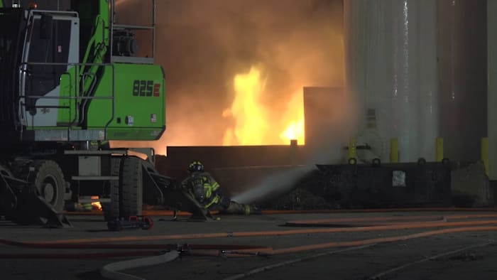 Overnight fire erupts at north Houston recycling center