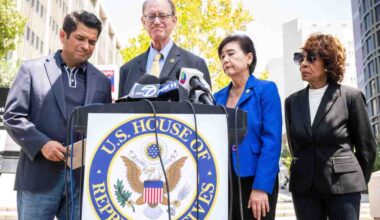 California lawmakers finally tour an LA immigration detention center. Here’s what they saw – Daily News