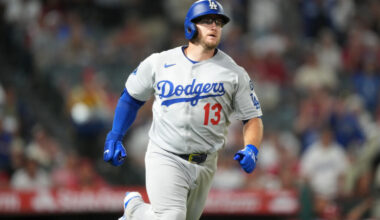 Dodgers To Place Max Muncy On IL With Oblique Strain, Claim Buddy Kennedy