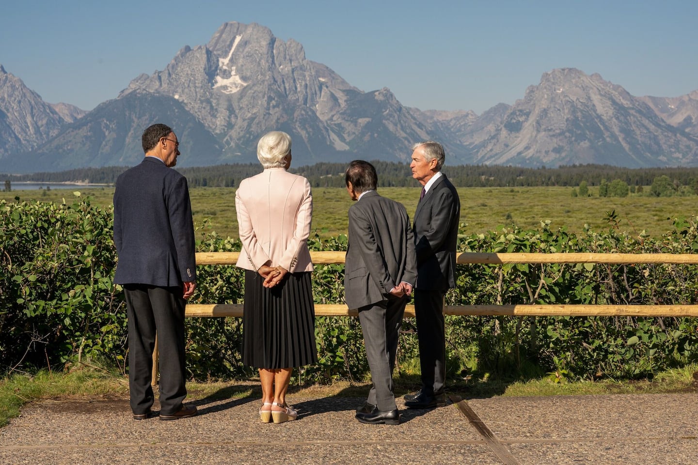 Fed Chair Jerome Powell (right) spoke last week with Bank of Japan Governor Kazuo Ueda, ECB President Christine Lagarde, and Bank of England Governor Andrew Bailey at the Jackson Hole Economic Policy Symposium in Wyoming.