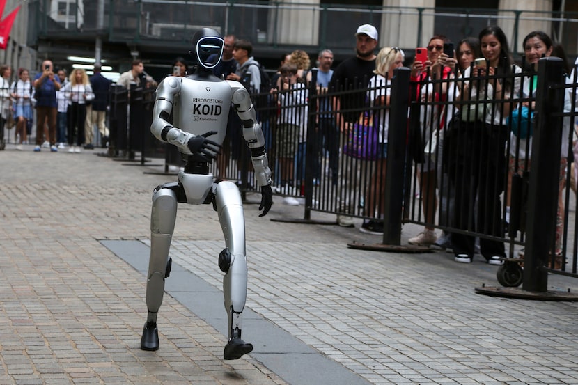 A Unitree G1 Edu humanoid robot capable of squatting, running, clapping, waving and lifting...