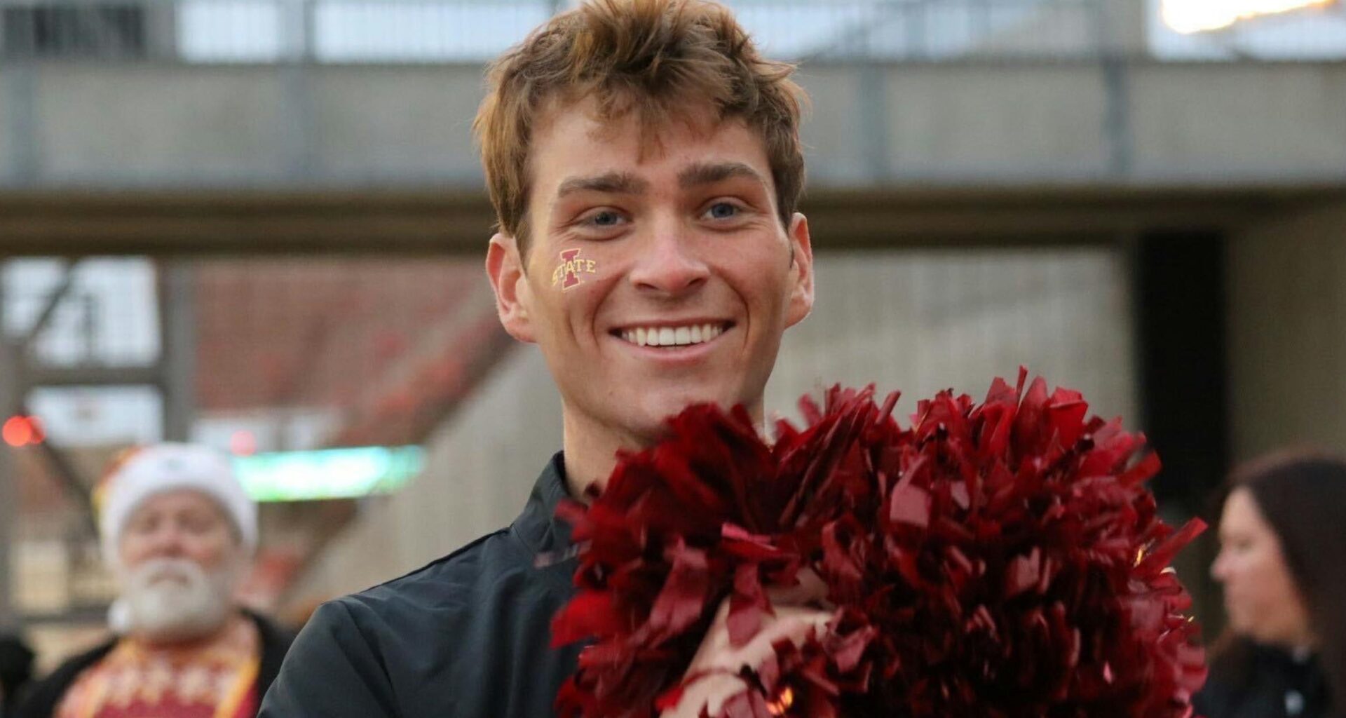 Outrage over male Minnesota Vikings cheerleader makes his mom heartsick
