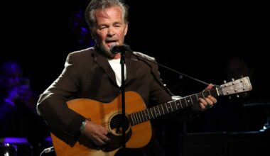Rock legend stops show after fans butcher one of his hit songs