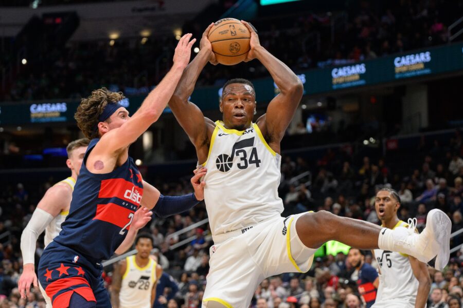 Oscar Tshiebwe Re-Signs With Jazz On Two-Way Deal