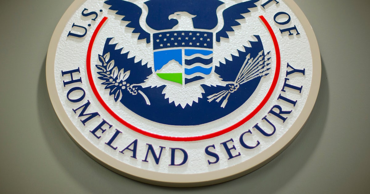 Man arrested after making bomb threat at Dallas ICE facility, DHS says