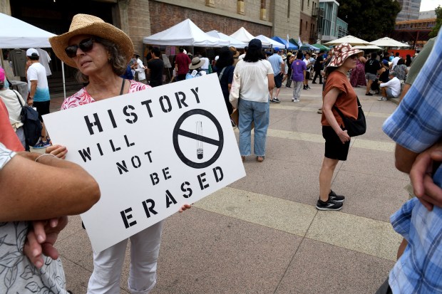 Japanese Americans interned during World War II and their supporters...