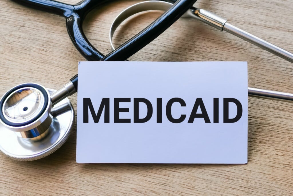 Bill Ackman Slams US Food Stamp Spending As 'Absurd,' Says SNAP Subsidizes Soda, Junk Food While Fueling Massive Medicaid Burden - Coca-Cola (NYSE:KO), PepsiCo (NASDAQ:PEP)