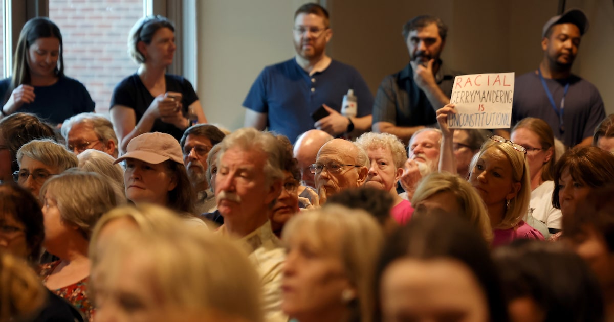 Letters to the Editor — Tarrant County elections, Democrats, reading, peace advice