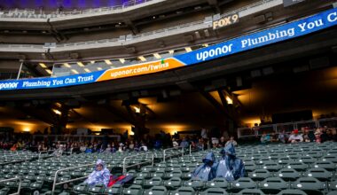 Twins fans return to Target Field puzzled