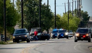 Two dead after high-speed crash near Interstate 35 on Southwest Side, SAPD says
