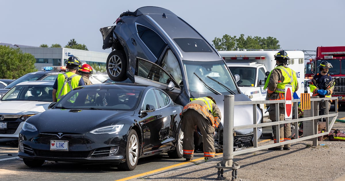 Vehicle flips on to another in Highway 404 crash, no one seriously hurt