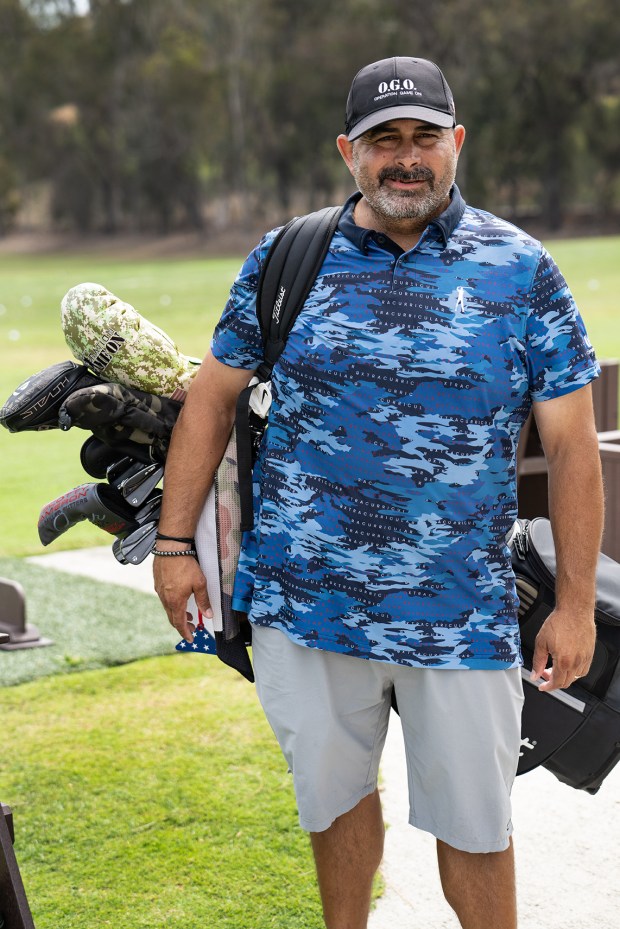 Leo Uzcategui (Jon Clark)