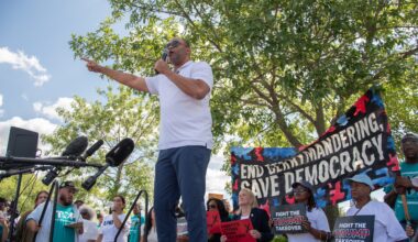 ‘Mutually assured destruction’: Fort Worth Rep. Veasey praises California redistricting plan