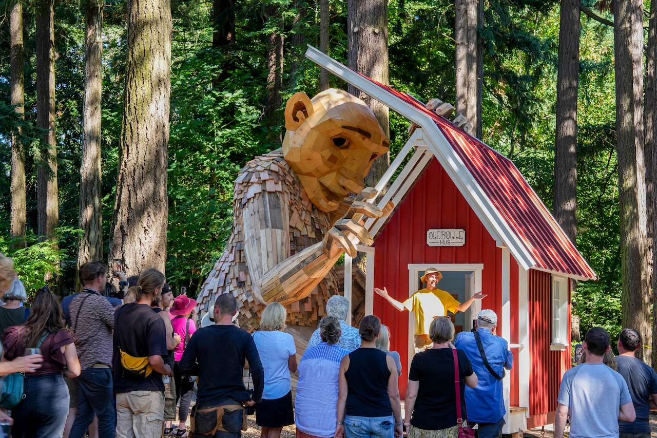 Giant trolls like SW Portland’s bear a message to humans: Protect the planet