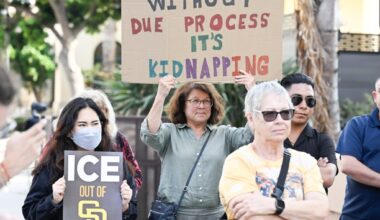 How neighborhoods are fighting back against ICE – San Diego Union-Tribune
