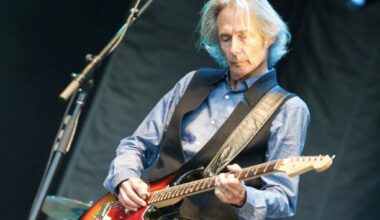 Nuggets rock champion Lenny Kaye is Tiki Oasis-bound with El Vez, Johnny Eckles – San Diego Union-Tribune