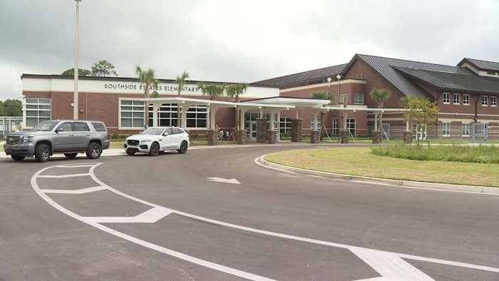 Newly consolidated Duval County elementary school opens