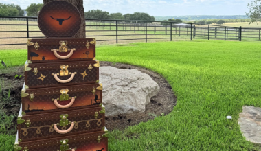 Louis Vuitton Trunk Auction at Desert Rose Luncheon