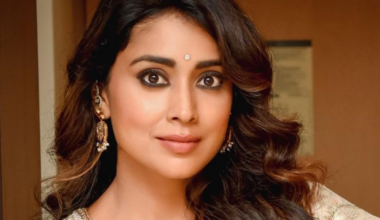 Shriya Saran in Bikini Shows Off “Lovely Set of Curves