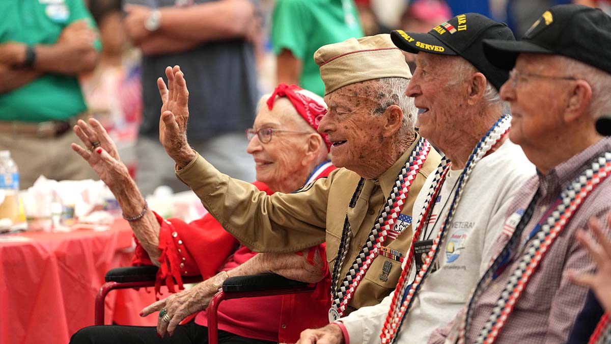 WWII veteran, 109, among close to 50 at nation's largest 'Spirit of '45' event, in SD