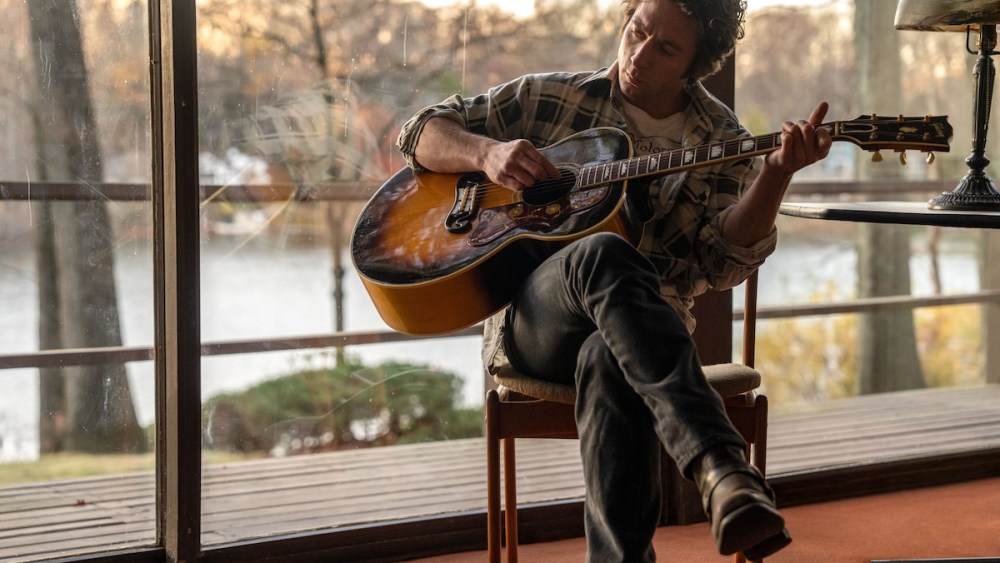 'Springsteen: Deliver Me From Nowhere' Review: A Downbeat Music Biopic