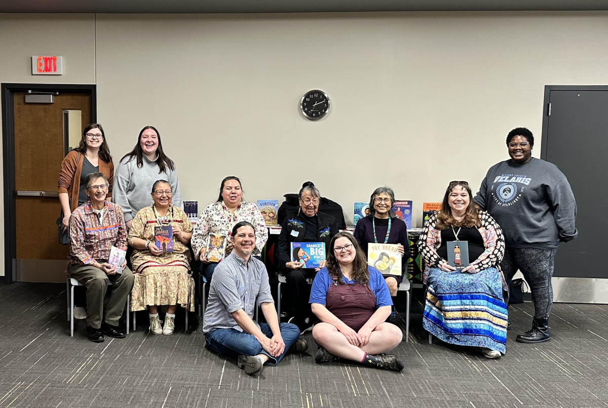 TLAM students with the Ho-Chunk Library Board and librarian
