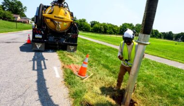 Pick cable company that supports unions