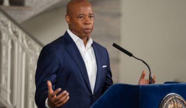 Override Eric Adams’ vetoes on deliveries