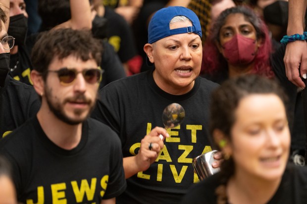 Actor Sara Ramirez occupies the lobby of U.S. Sen. Chuck Schumer's office, along with people protesting with Jewish Voices for Peace, in Manhattan Friday, Aug. 1, 2025. (Barry Williams/New York Daily News)