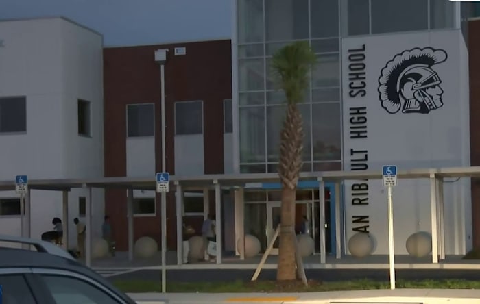 Power restored at newly rebuilt Jean Ribault High School after brief outage on first day of school