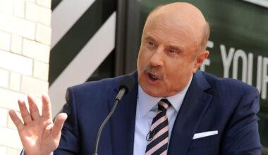 Dr. Phil Once Again Talking Politics Days After Saying He’s ‘Not Qualified’