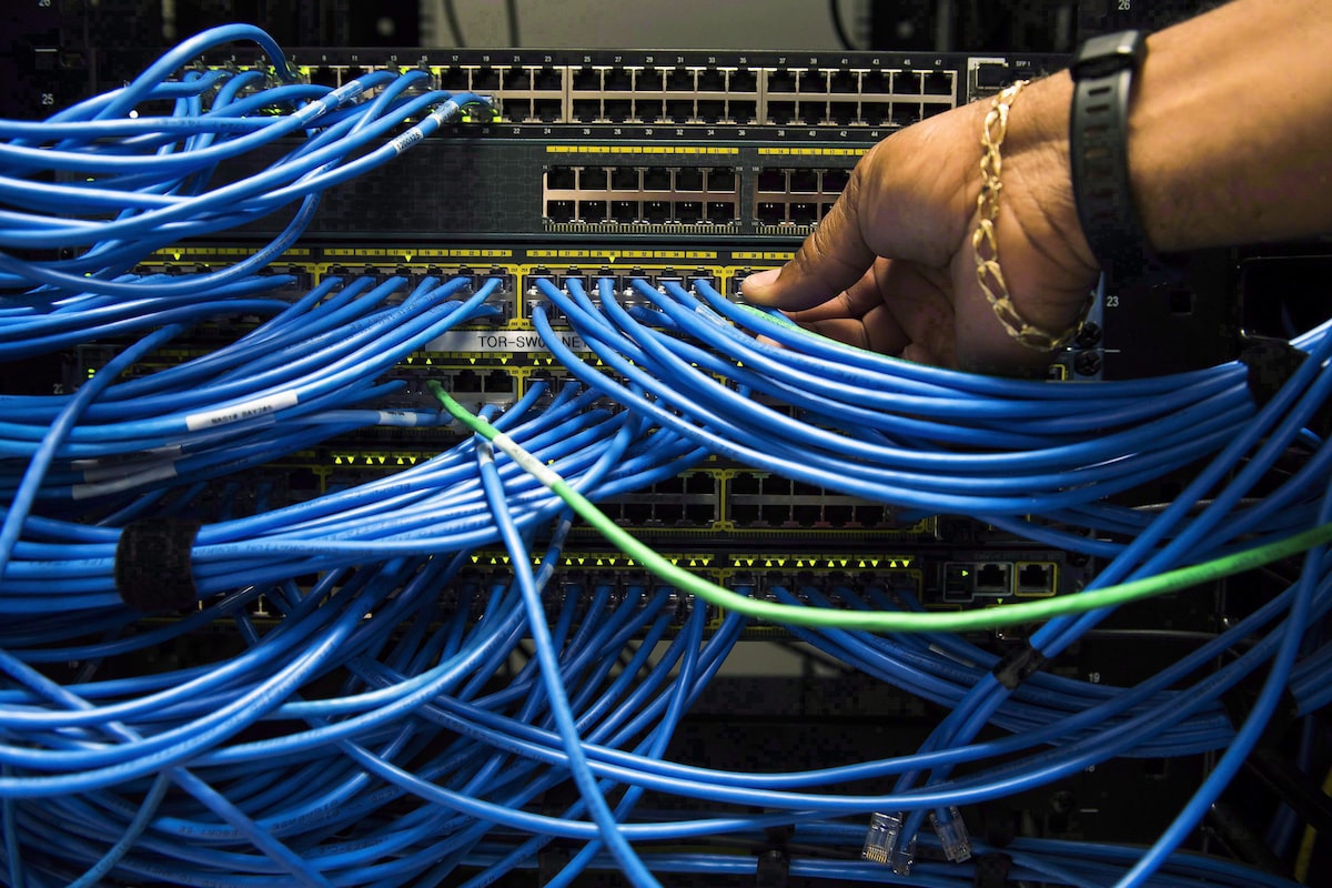 Ottawa should reverse the CRTC’s decision on wholesale internet access