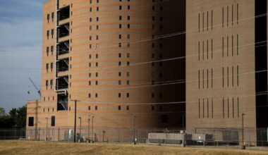 How a Dallas man who punched a tourist was accidentally released from jail