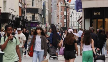 Employment in Irish labour market surpasses 2.8m for first time – The Irish Times