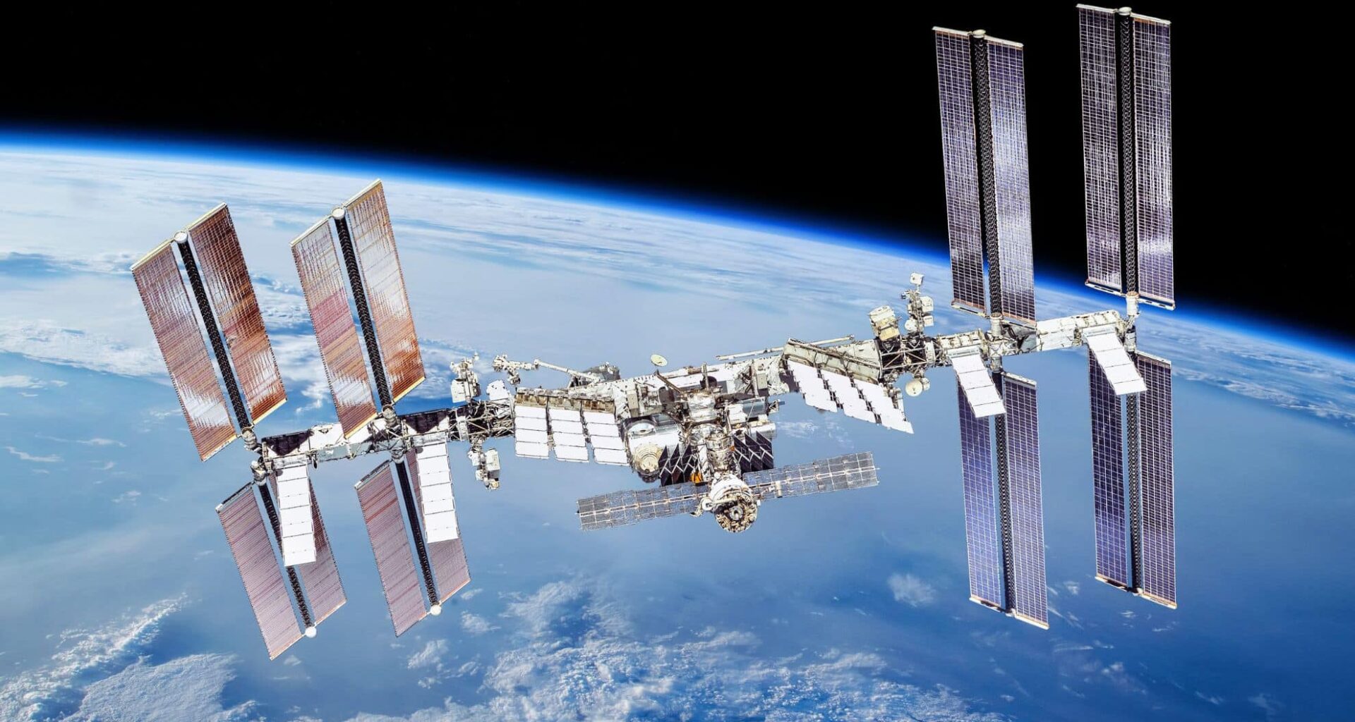 Us Future In Space Faces Uncertainty As New Directive Reduces Iss Replacement Goals