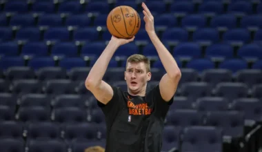 Knicks' former 7-foot-1 center leaves NBA to sign contract in Israel image