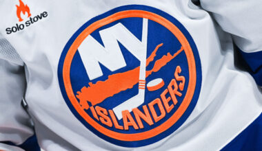 Islanders' Daniil Prokhorov Signs In KHL