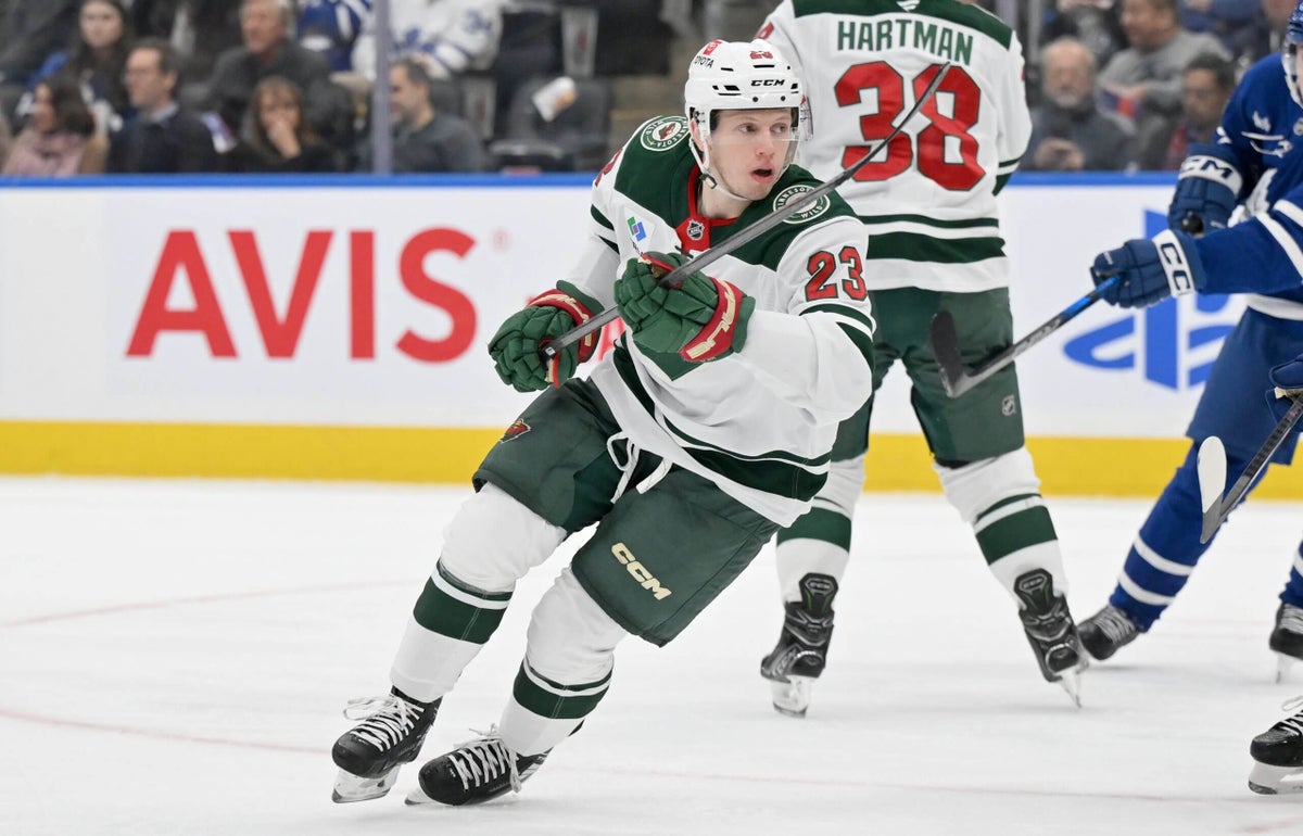 Marco Rossi signs 3-year, $15 million contract with Wild: Sources