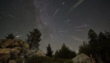 Seattle meteor shower planets align...