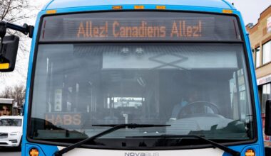 Montreal's transit agency says too expensive to display 'Go Habs Go!' before winter