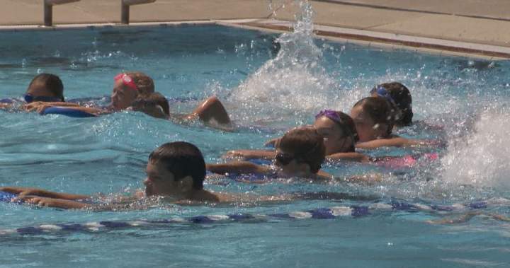 Vancouver mom frustrated she can’t teach her child swimming during public swims - BC