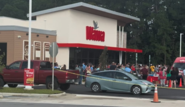 Wawa celebrates grand opening of Jacksonville store