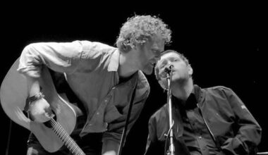 The remarkable life of gregarious and charismatic songwriter Fergus O’Farrell – The Irish Times